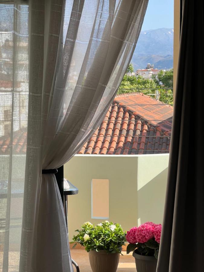 Antonis Kavros Appartment In The Center Of Chania La Canea Esterno foto